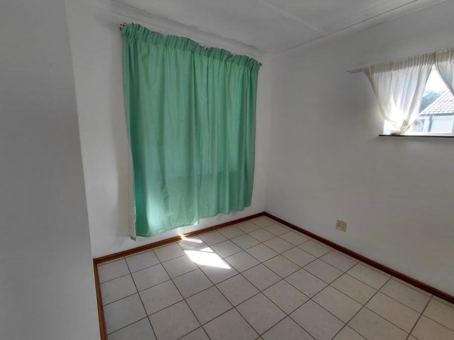 3 Bedroom Property for Sale in Paradise Beach Eastern Cape